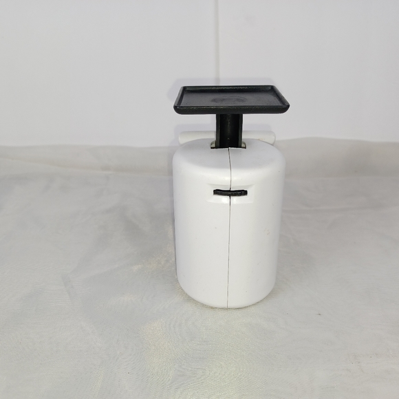 Scale measures in grams and ounces - Picture 3 of 5